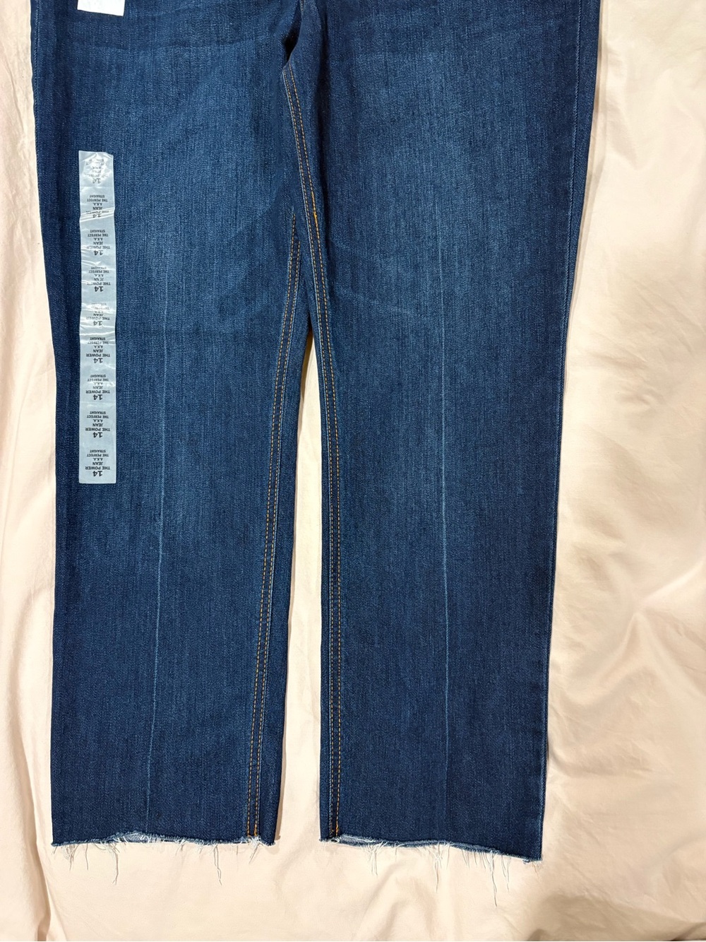Old Navy - The Power Jean AKA The Perfect Straight Ankle - Picture 2 of 4